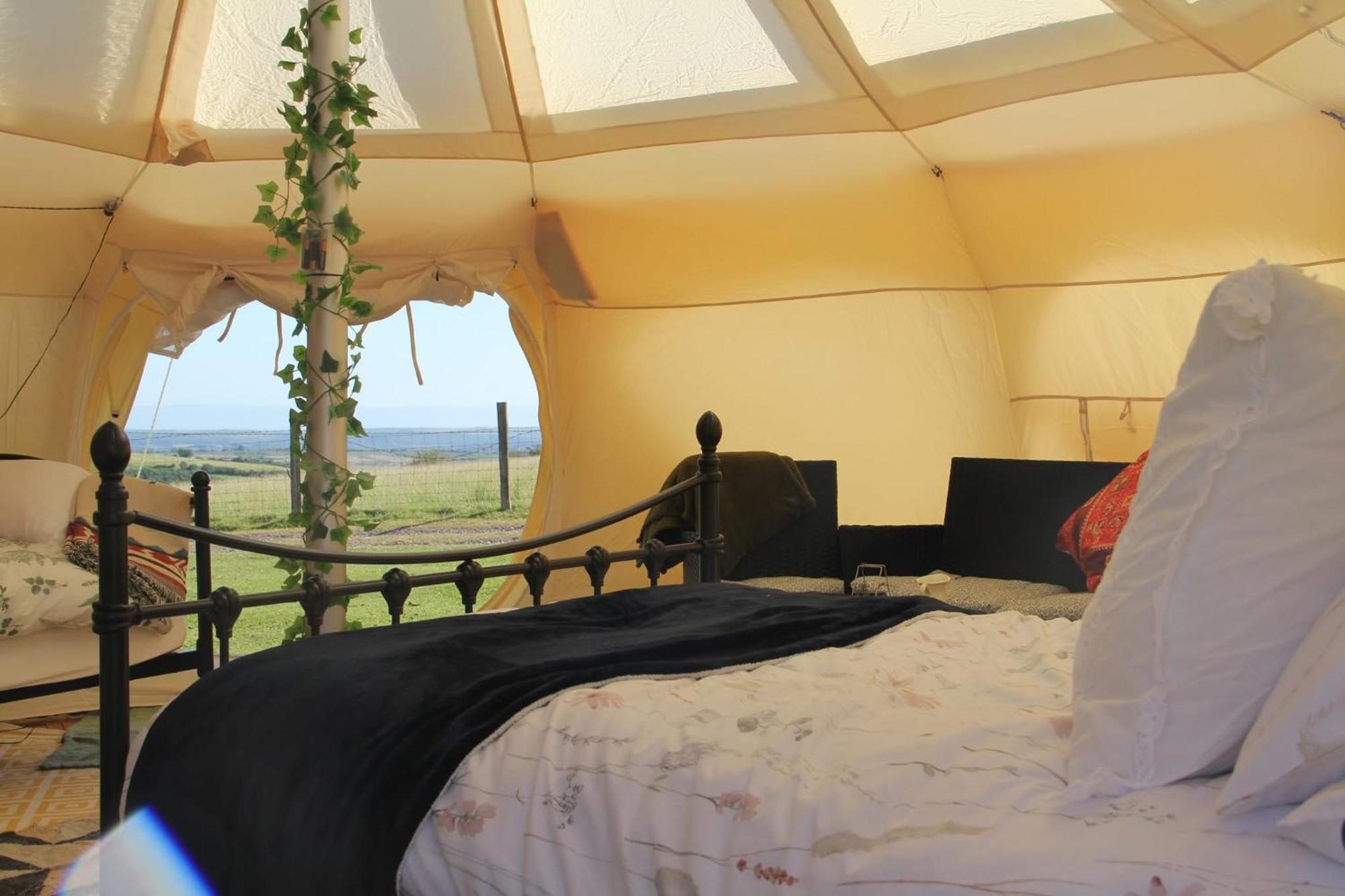 Tal-Y-Fan Farm 6M Stargazer Tent 布里真德 外观 照片