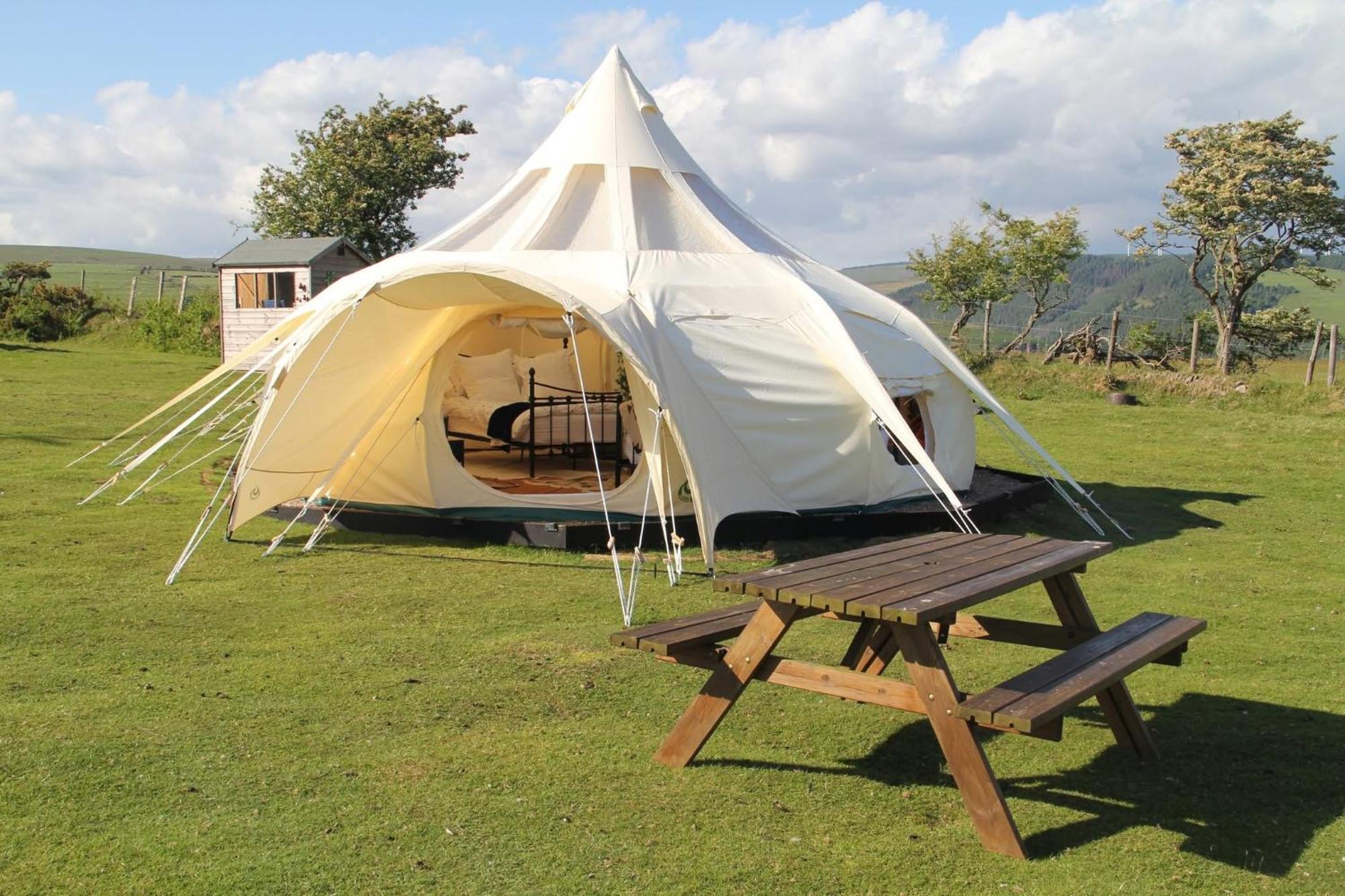 Tal-Y-Fan Farm 6M Stargazer Tent 布里真德 外观 照片