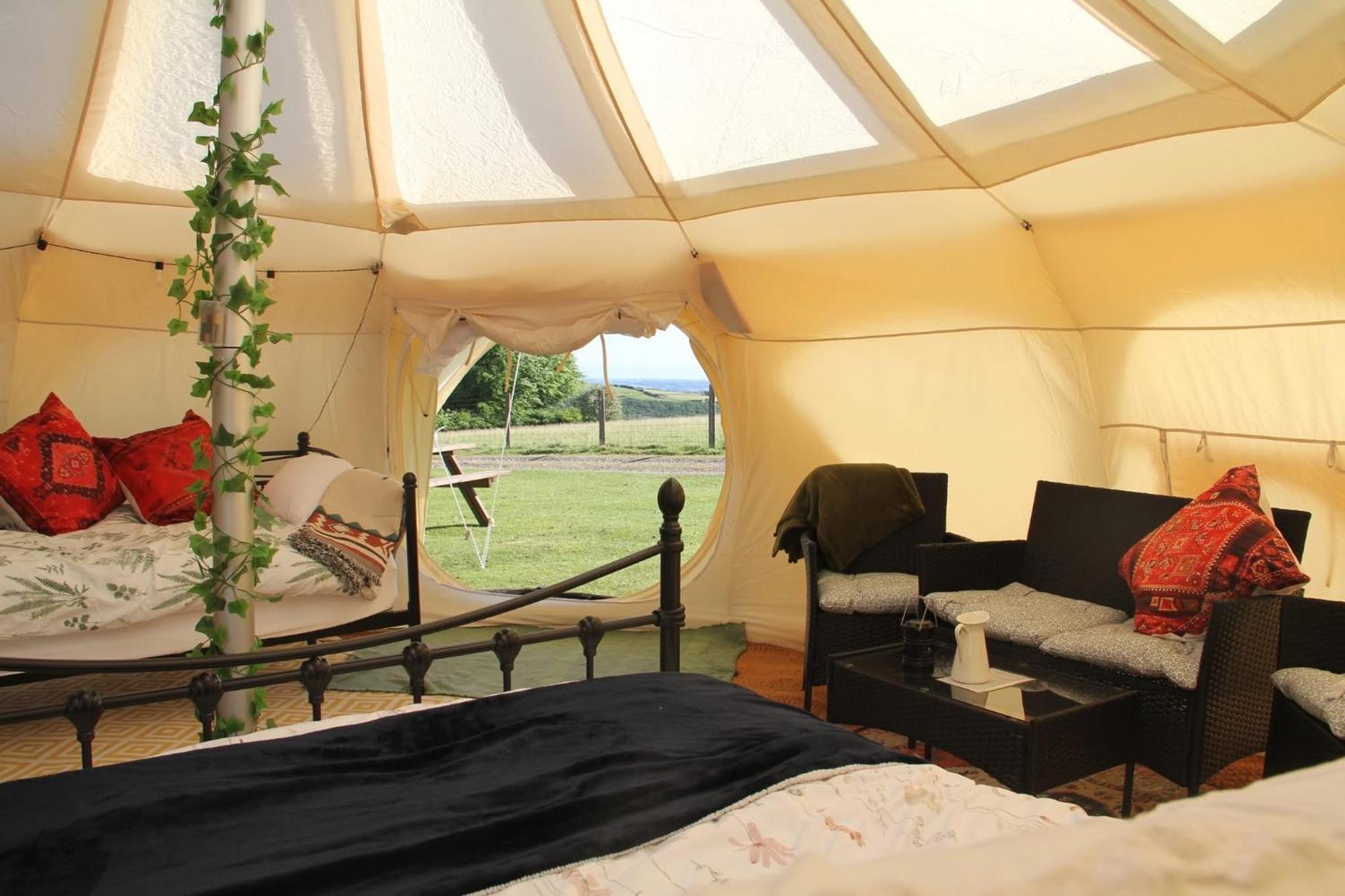 Tal-Y-Fan Farm 6M Stargazer Tent 布里真德 外观 照片