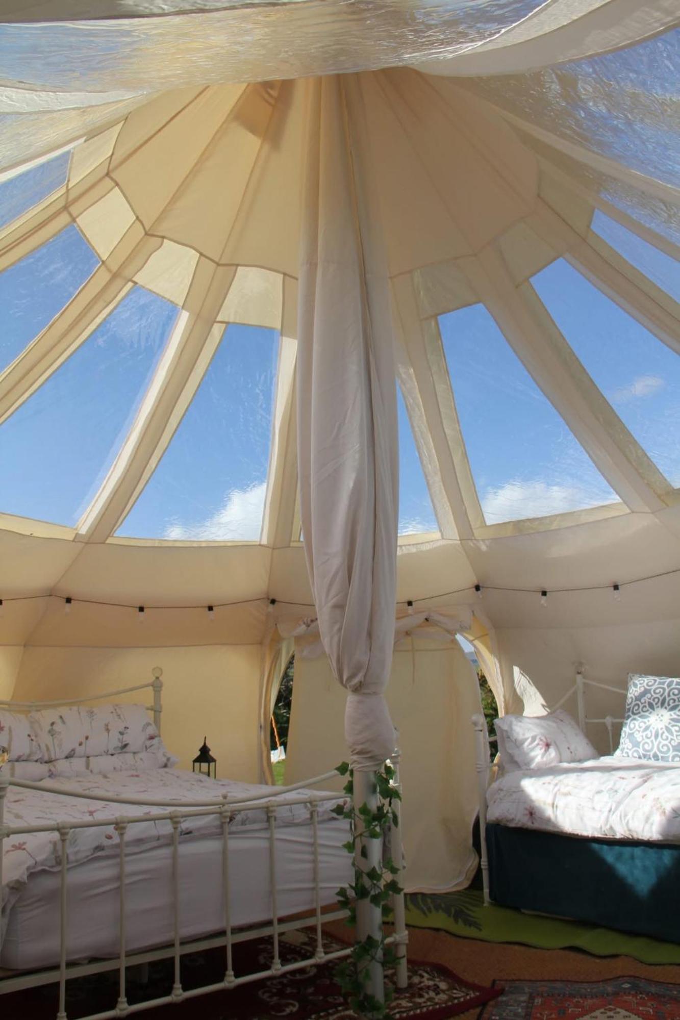 Tal-Y-Fan Farm 6M Stargazer Tent 布里真德 外观 照片